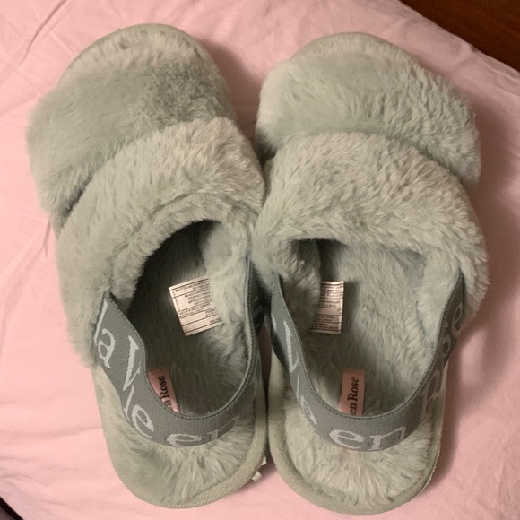 La Vie En rose_.Women's Fluffy Faux Fur Slippers Small.5.5-6 - Picture 3 of 5